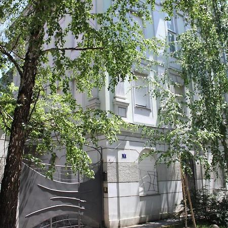Garden Center Apartment Novi Sad Ngoại thất bức ảnh