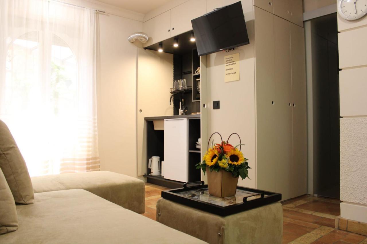 Garden Center Apartment Novi Sad Ngoại thất bức ảnh