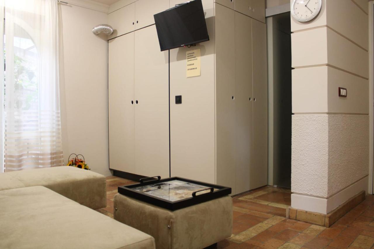 Garden Center Apartment Novi Sad Ngoại thất bức ảnh
